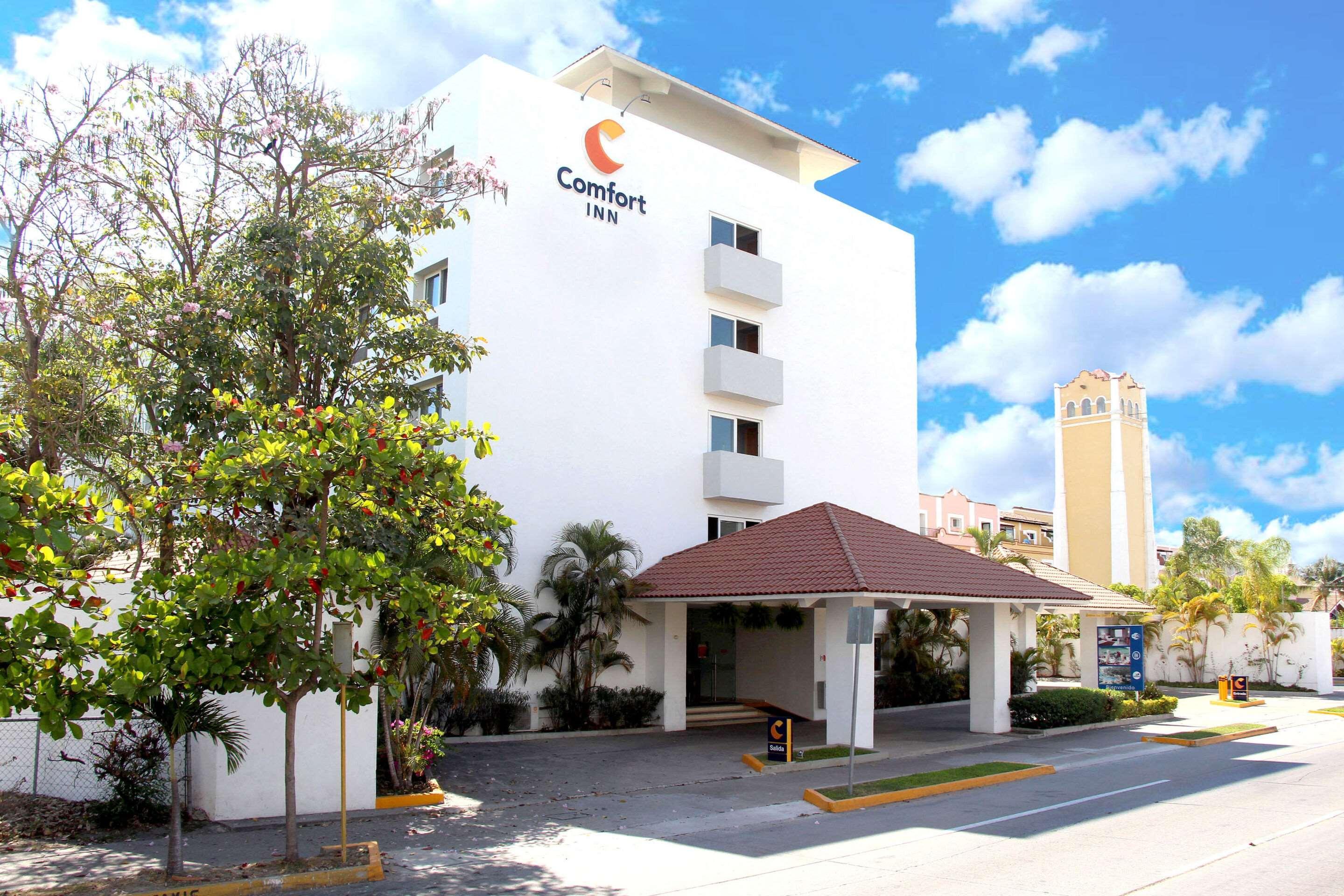 Comfort Inn Puerto Vallarta Kültér fotó