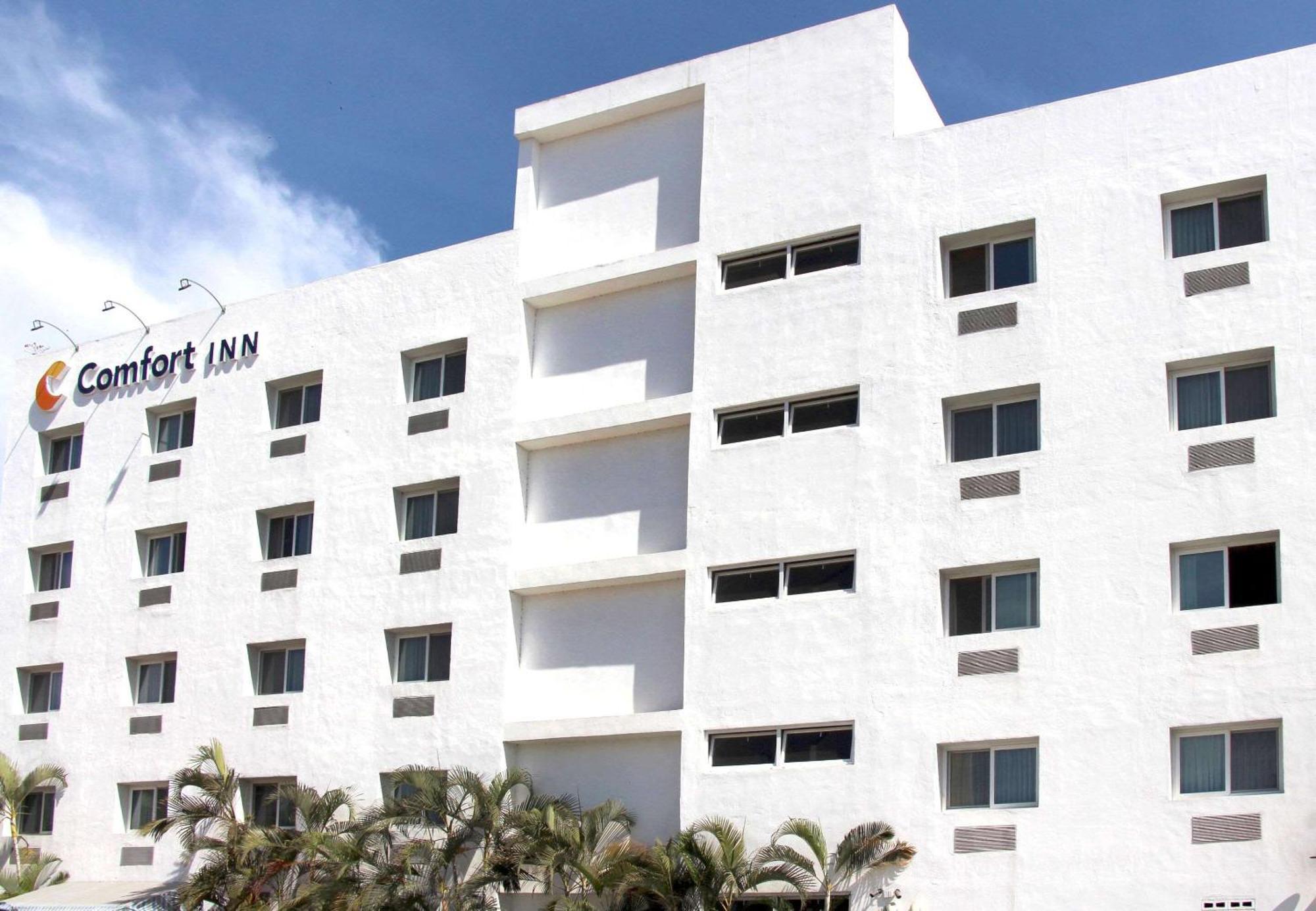 Comfort Inn Puerto Vallarta Kültér fotó